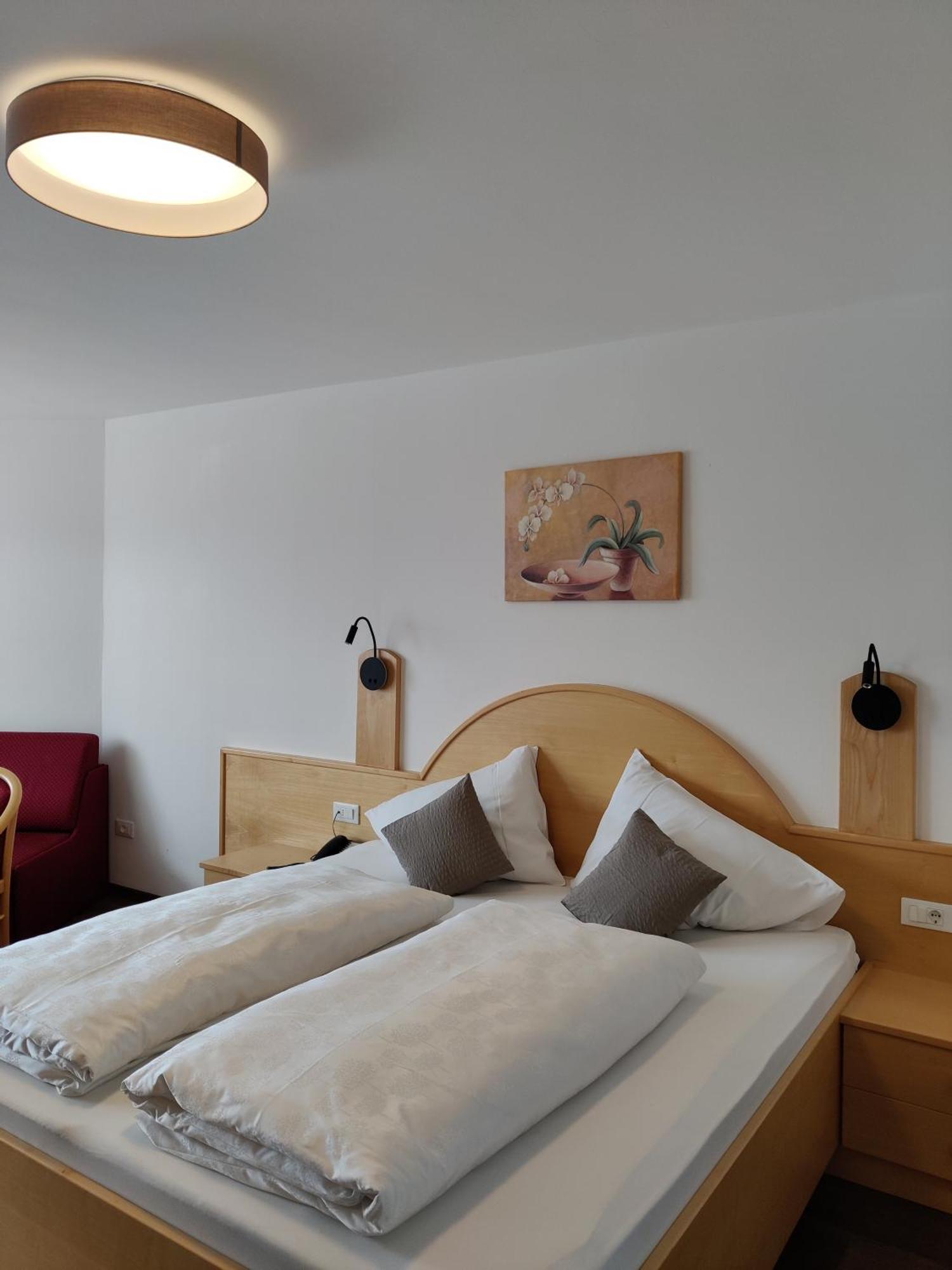Hotel Garni Herz Tirolo Quarto foto