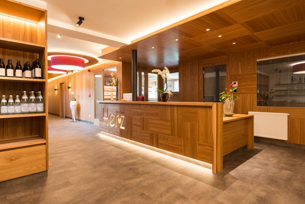 Hotel Garni Herz Tirolo Exterior foto