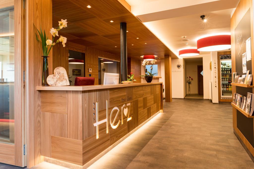 Hotel Garni Herz Tirolo Exterior foto